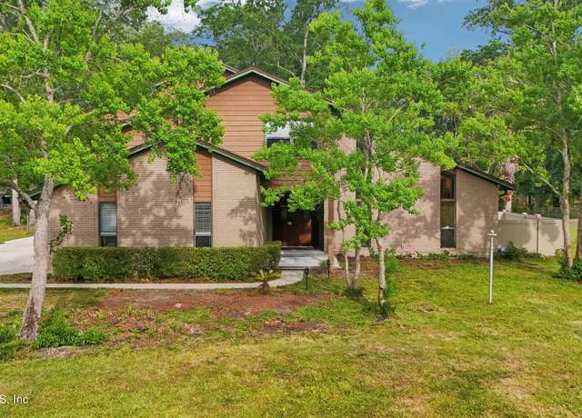 Property at 1775 Emerald Ln, Middleburg, FL 32068, 4 beds, 3.5 baths