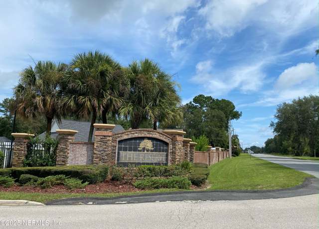 Property at 420 SW Jewel Lake Dr, Lake City, FL 32024, 4 beds, 2 baths