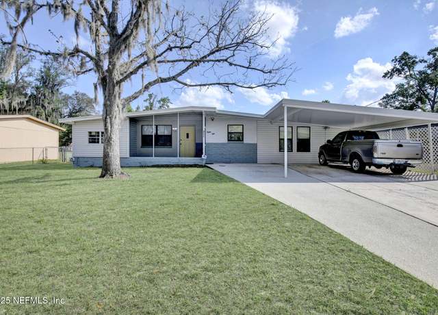 Property at 8050 Patou Dr S, Jacksonville, FL 32210, 4 beds, 1.5 baths
