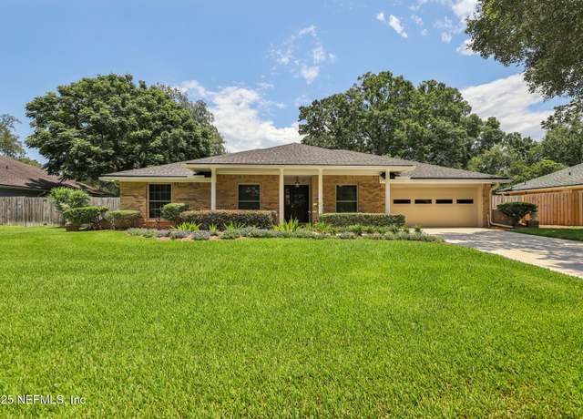 Property at 12137 Dividing Oaks Trl E, Jacksonville, FL 32223, 4 beds, 2 baths
