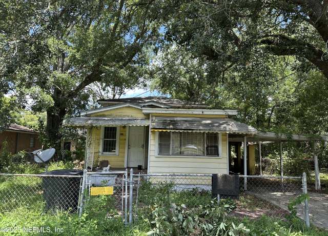 Property at 1939 Hardee St, Jacksonville, FL 32209, 4 beds, 2 baths