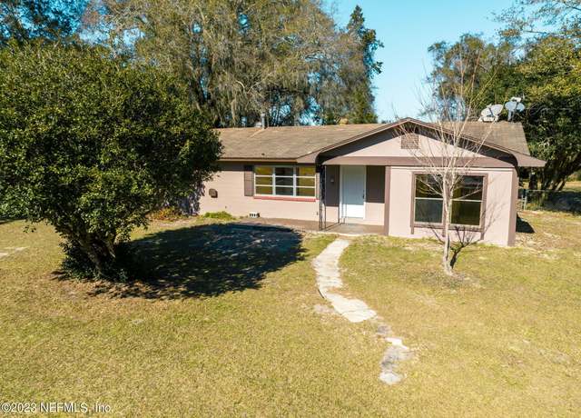 Property at 1637 W Madison St, Starke, FL 32091, 5 beds, 3 baths