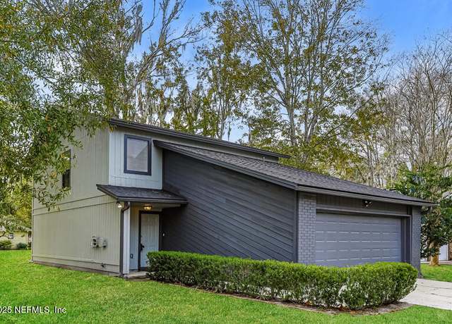 Property at 2607 Sandy Hollow Dr, Middleburg, FL 32068, 3 beds, 2 baths