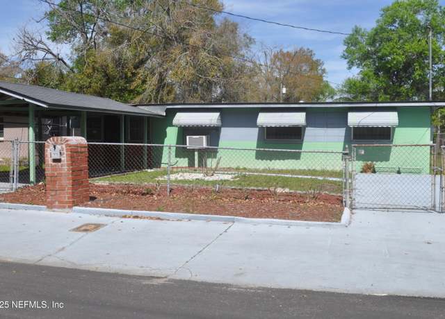 Property at 1915 Hardee St, Jacksonville, FL 32209, 4 beds, 2 baths