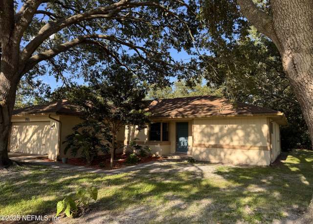 Property at 725 Medina Ave, St. Augustine Shores, FL 32086, 3 beds, 2 baths