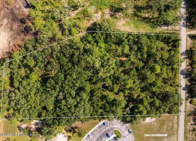 Property at 340 Kay Larkin Dr, Palatka, FL 32177