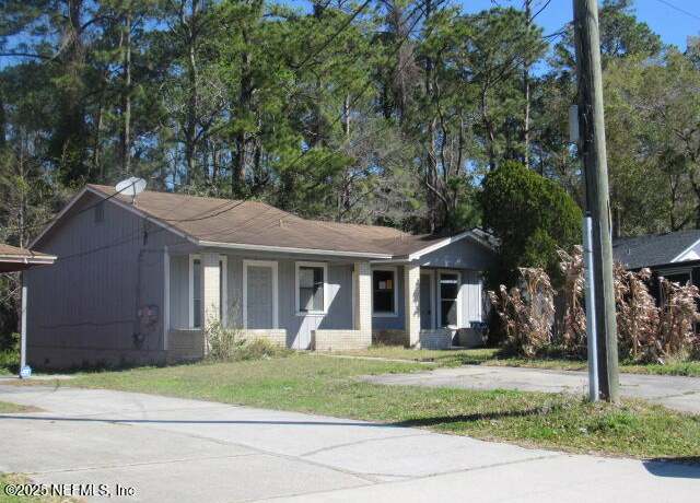 Property at 7811 Jasper Ave, Jacksonville, FL 32211, 2 beds, 2 baths