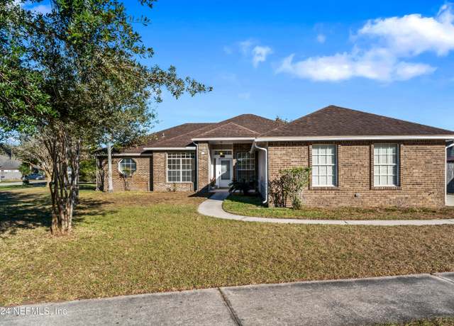 Property at 351 Willow Green Dr, Orange Park, FL 32073, 4 beds, 2 baths
