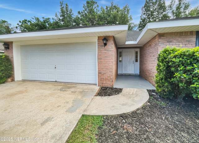 Property at 7700 Lookout Point Dr, Jacksonville, FL 32210, 3 beds, 2 baths