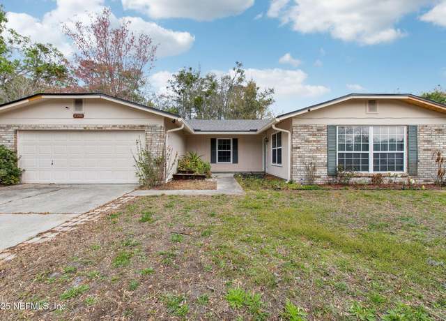 Property at 4901 Lofty Pines Cir E, Jacksonville, FL 32210, 3 beds, 2 baths
