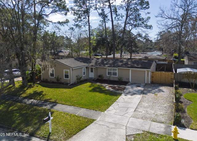 Property at 3882 Mandarin Woods Dr N, Jacksonville, FL 32223, 3 beds, 2 baths