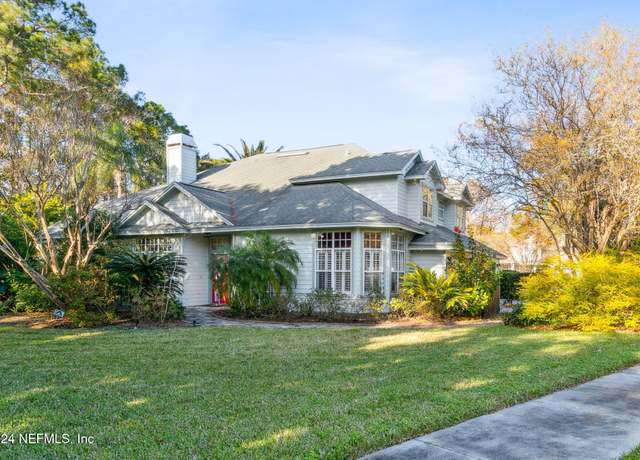 Property at 95023 Village Dr, Fernandina Beach, FL 32034, 3 beds, 2.5 baths