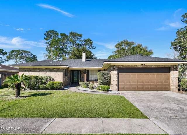 Property at 1610 Derringer Rd, Jacksonville, FL 32225, 3 beds, 2 baths