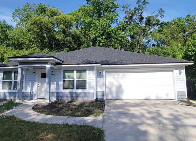 Property at 1978 Solomon St, Orange Park, FL 32073, 3 beds, 2 baths