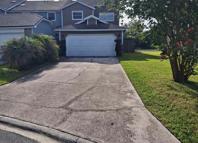 Property at 10961 Peppermill Ln, Jacksonville, FL 32257, 3 beds, 2.5 baths