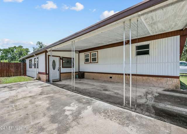 Property at 103 Mulberry St, Satsuma, FL 32189, 2 beds, 2 baths