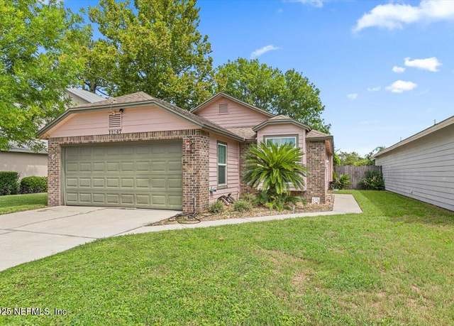 Property at 11047 Santa Fe St E, Jacksonville, FL 32246, 3 beds, 2 baths
