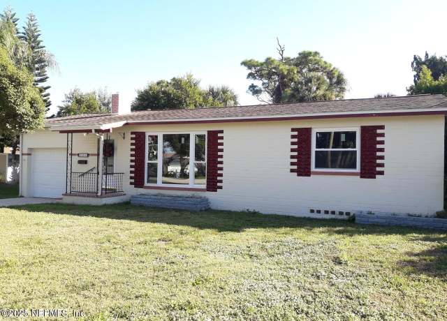 Property at 2404 N Halifax Ave, Daytona Beach, FL 32118, 2 beds, 2 baths