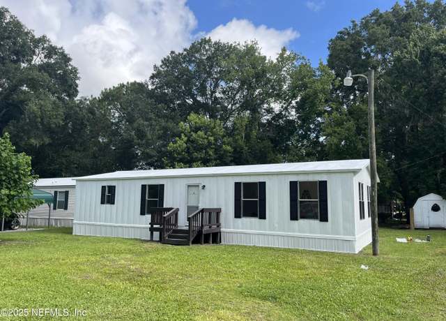 Property at 1193 Crum St, Starke, FL 32091, 3 beds, 2 baths