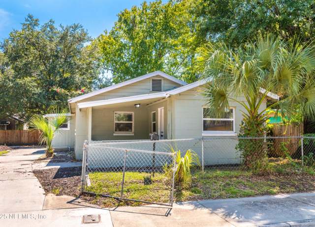 Property at 2256 W 13th St, Jacksonville, FL 32209, 3 beds, 2 baths
