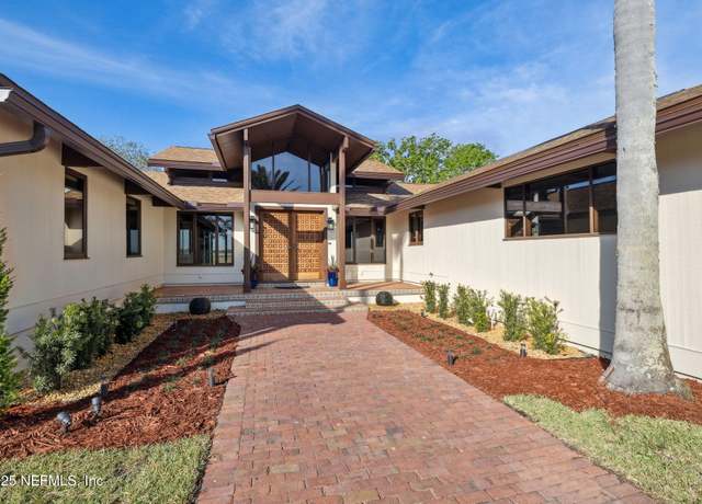 Property at 83 Tallwood Rd, Jacksonville Beach, FL 32250, 3 beds, 2.5 baths