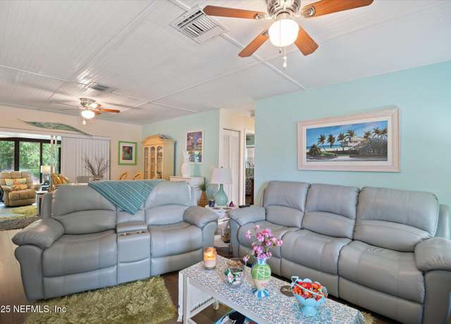 Property at 382 Casuarina Cir, St. Augustine, FL 32086, 3 beds, 2 baths