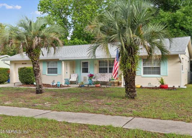 Property at 382 Casuarina Cir, St. Augustine, FL 32086, 3 beds, 2 baths