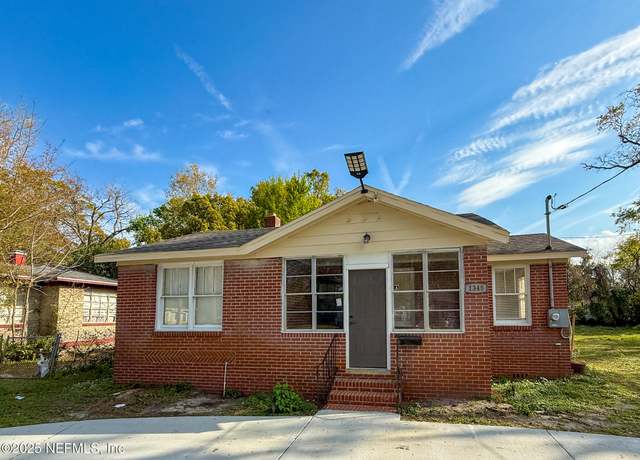 Property at 1348 W 13th St, Jacksonville, FL 32209, 4 beds, 3 baths