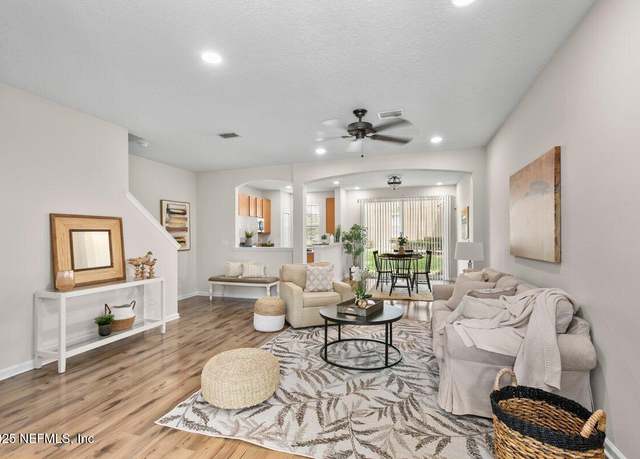 Property at 3625 Creswick Cir #D, Orange Park, FL 32065, 3 beds, 2.5 baths