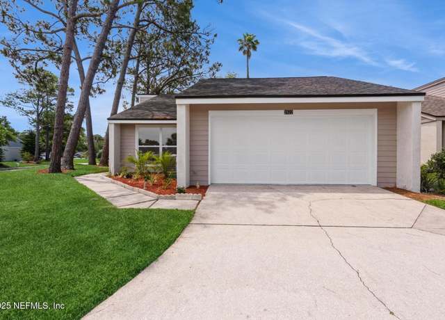 Property at 2522 Dauphine Ct W, Ponte Vedra Beach, FL 32082, 3 beds, 2 baths