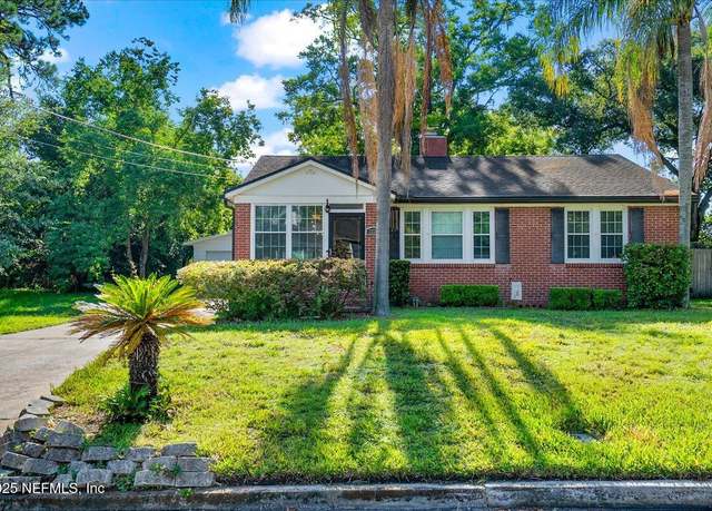 Property at 2221 Larchmont Rd, Jacksonville, FL 32207, 3 beds, 1 bath