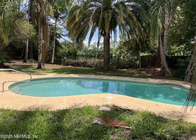 Property at 2305 Locustwood Ct, Orange Park, FL 32065, 5 beds, 2.5 baths