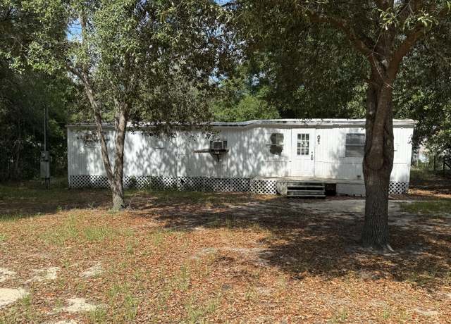 Property at 707 Dawn Ave, Interlachen, FL 32148, 2 beds, 1 bath