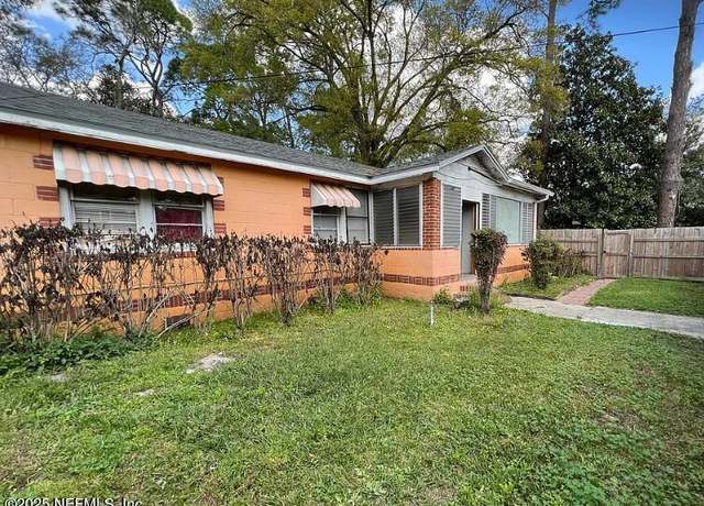 Property at 1645 W 17th St, Jacksonville, FL 32209, 4 beds, 3 baths