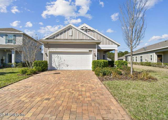 Property at 523 Tynes Blvd, Middleburg, FL 32068, 3 beds, 2.5 baths