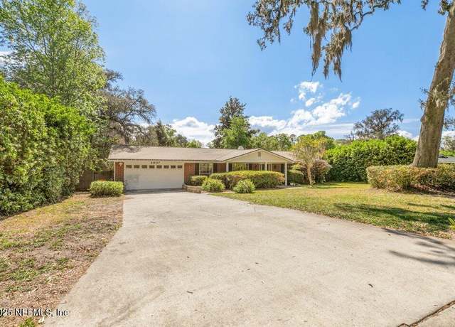 Property at 2807 Paces Ferry Rd S, Orange Park, FL 32073, 3 beds, 2 baths