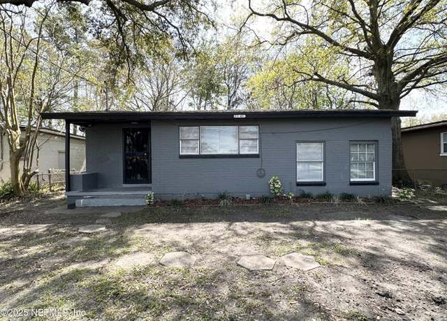 Property at 3142 W 6th St, Jacksonville, FL 32254, 4 beds, 2 baths