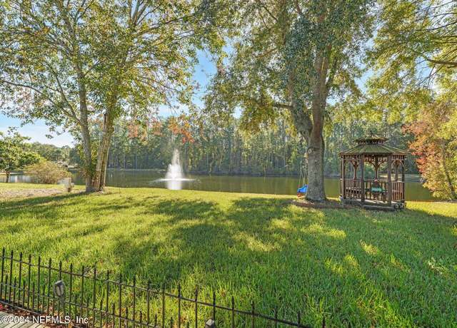 Property at 9736 Cedar Ridge Dr W, Jacksonville, FL 32221, 3 beds, 2 baths