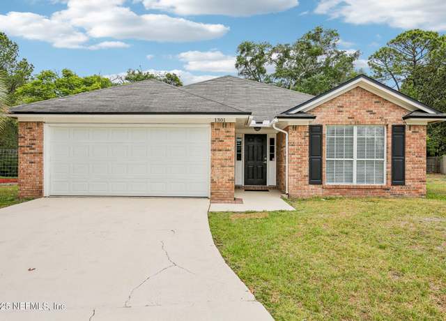 Property at 1301 Portside Dr, Fleming Island, FL 32003, 4 beds, 2 baths