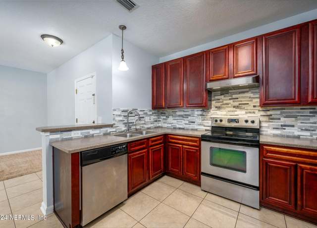 Property at 8227 Lobster Bay Ct #207, Jacksonville, FL 32256, 3 beds, 2 baths