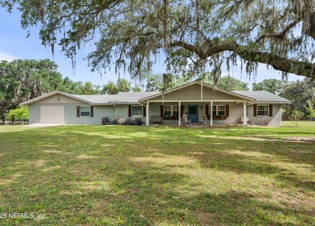 Property at 1925 W Highway 318, Citra, FL 32113, 3 beds, 2.5 baths