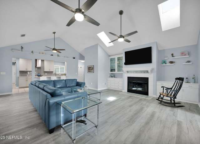Property at 107 Hammock Cir, St. Augustine, FL 32084, 3 beds, 2 baths