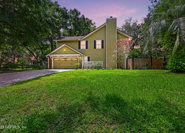 Property at 1917 Lakeside Dr S, Fernandina Beach, FL 32034, 3 beds, 2.5 baths