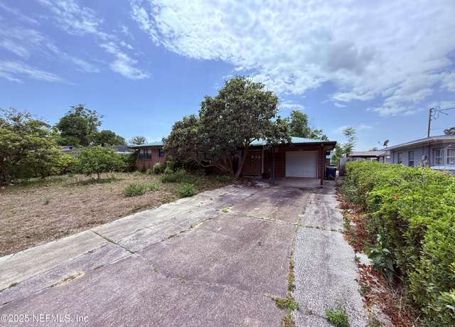 Property at 1408 Lamanto Ave E, Jacksonville, FL 32211, 3 beds, 1.5 baths