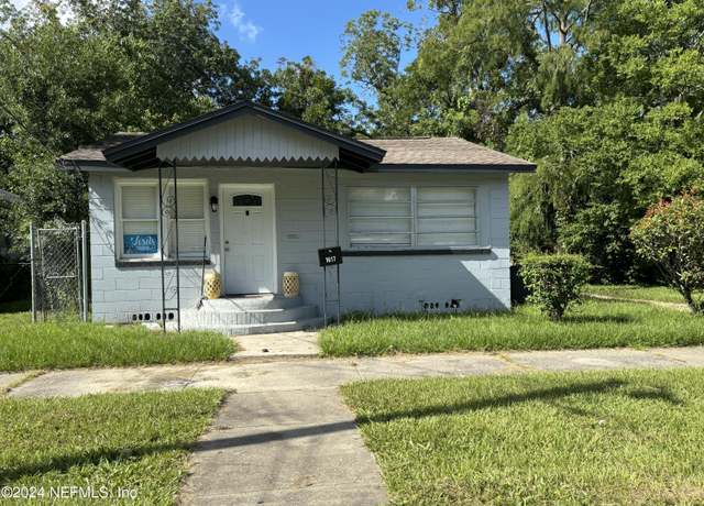 Property at 1617 W 8th St, Jacksonville, FL 32209, 3 beds, 2 baths