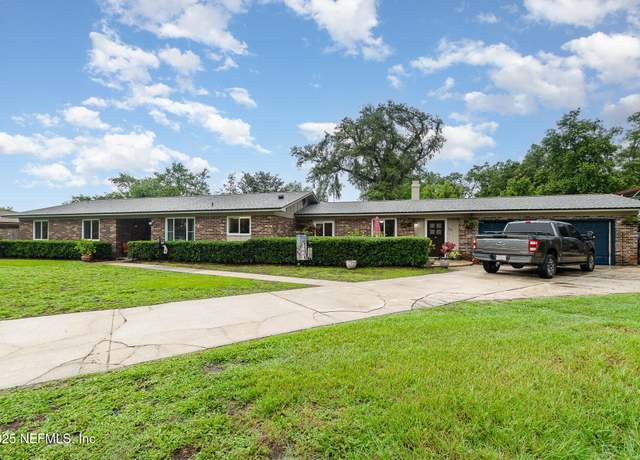 Property at 18 Warren Ct, Orange Park, FL 32073, 3 beds, 2 baths