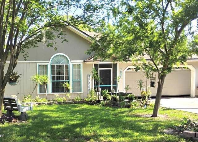 Property at 7921 MacInnes Dr, Jacksonville, FL 32244, 3 beds, 2 baths