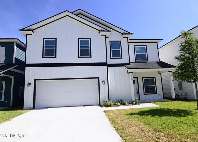Property at 925 Calypso Way #15, Jacksonville, FL 32233, 4 beds, 2.5 baths
