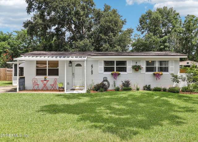 Property at 6769 Daughtry Blvd S, Jacksonville, FL 32210, 3 beds, 2 baths