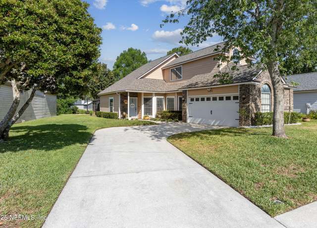 Property at 3024 Lantana Lakes Dr E, Jacksonville, FL 32246, 3 beds, 2.5 baths